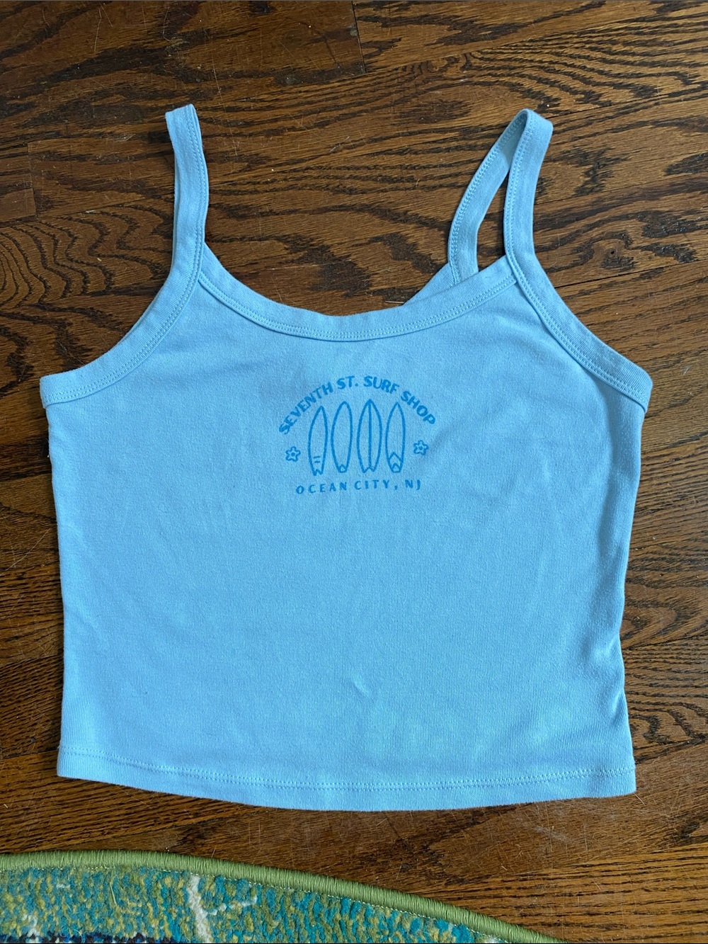 Surf shop cropped cami